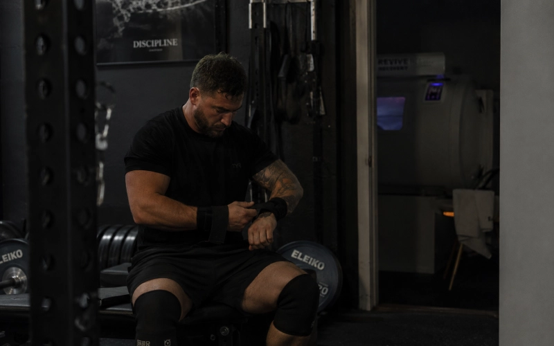 What the hyperbaric chamber is supposed to do for a weightlifter
