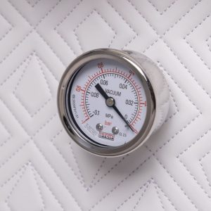 hyperbaric chamber pressure gauge